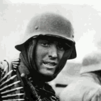 Hans get ze Flammenwerfer